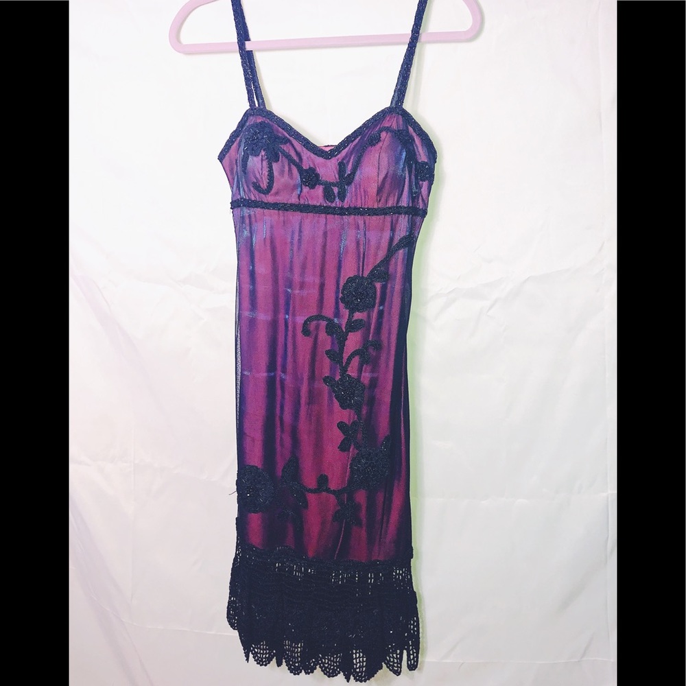 Stunning dress with  embroidered floral details